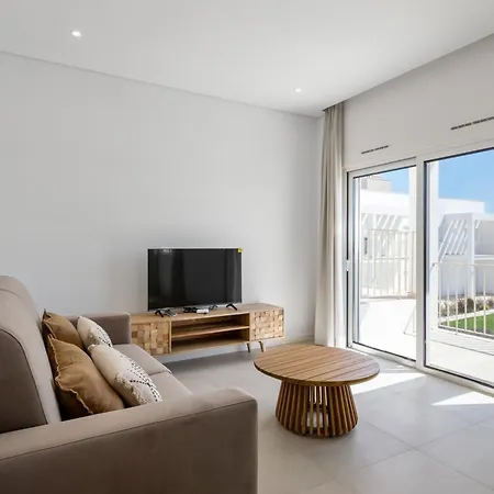 Hotel apartamentowy Quinta De Bela-mandil 3*